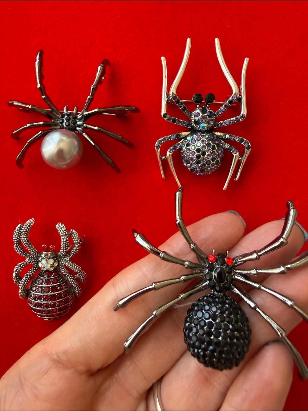 American Vintage Black and Multicolor Crystal Spider Brooch Set